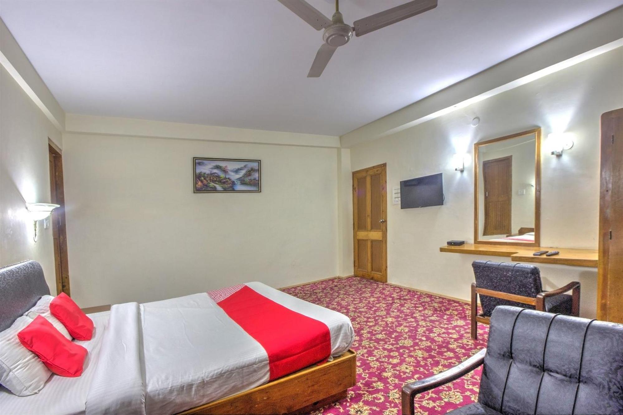 Hotel Capital O Shishamaati à Kulu Extérieur photo