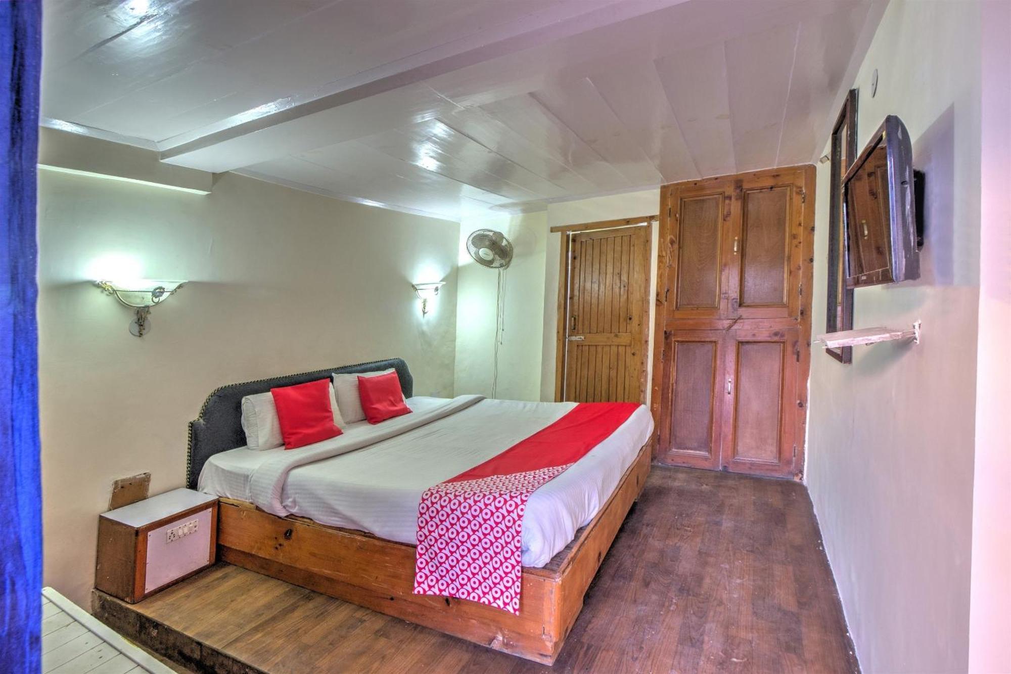 Hotel Capital O Shishamaati à Kulu Extérieur photo