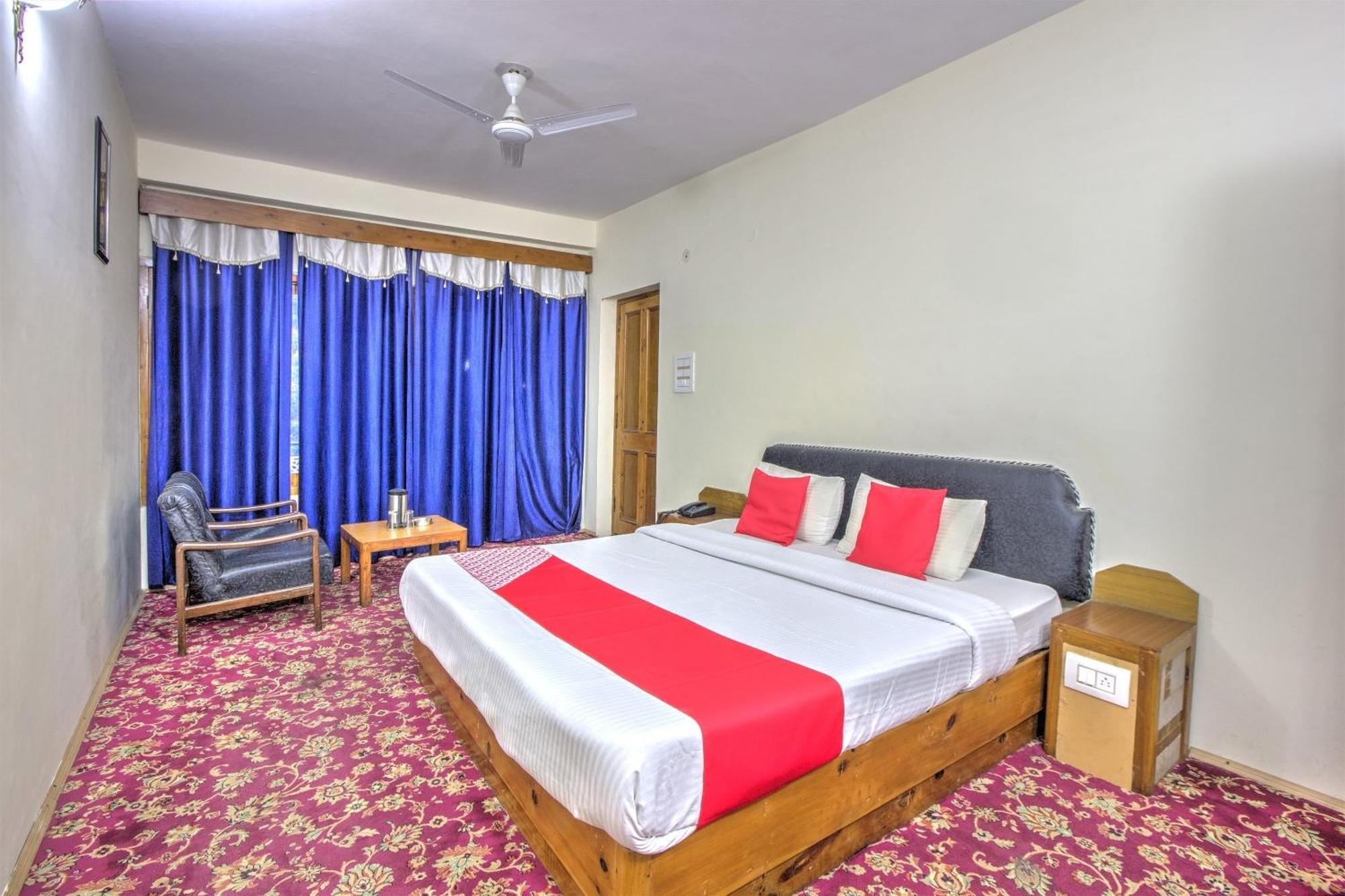 Hotel Capital O Shishamaati à Kulu Extérieur photo