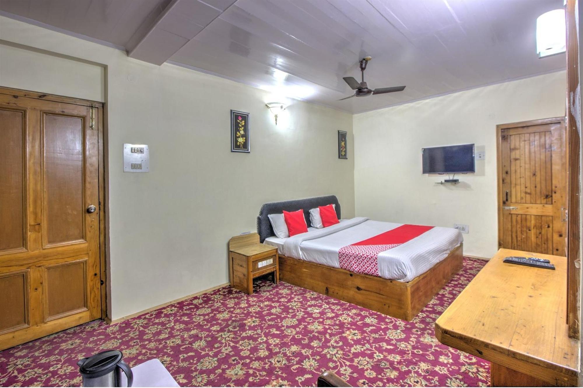 Hotel Capital O Shishamaati à Kulu Extérieur photo